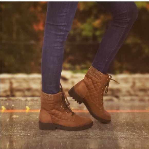 Serra quilted knit lace up combat boot in cognac. Size 8 - Picture 13 of 13